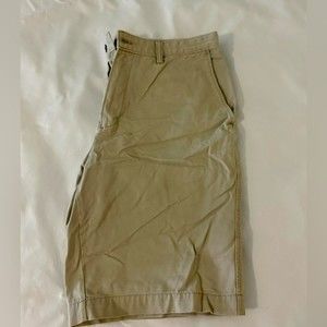 Lands End Men’s size 34” khaki flat front shorts